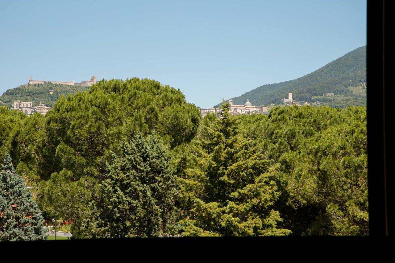 Hotel Mom Assisi Santa Maria Degli Angeli  Eksteriør billede